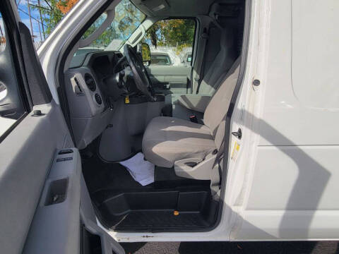 2014 Ford E-Series E-150