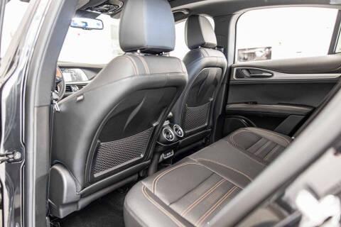 2025 Alfa Romeo Stelvio