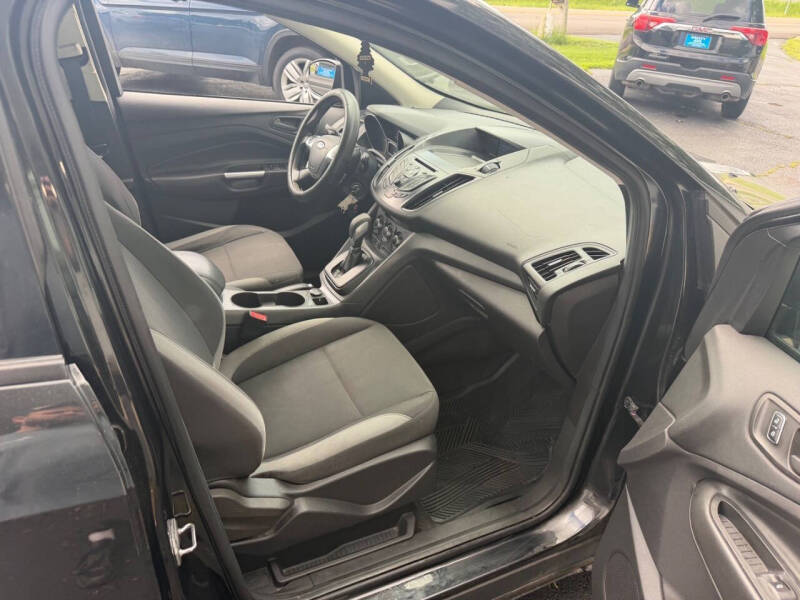 2014 Ford Escape S