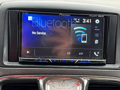 2014 Chrysler Town and Country Touring