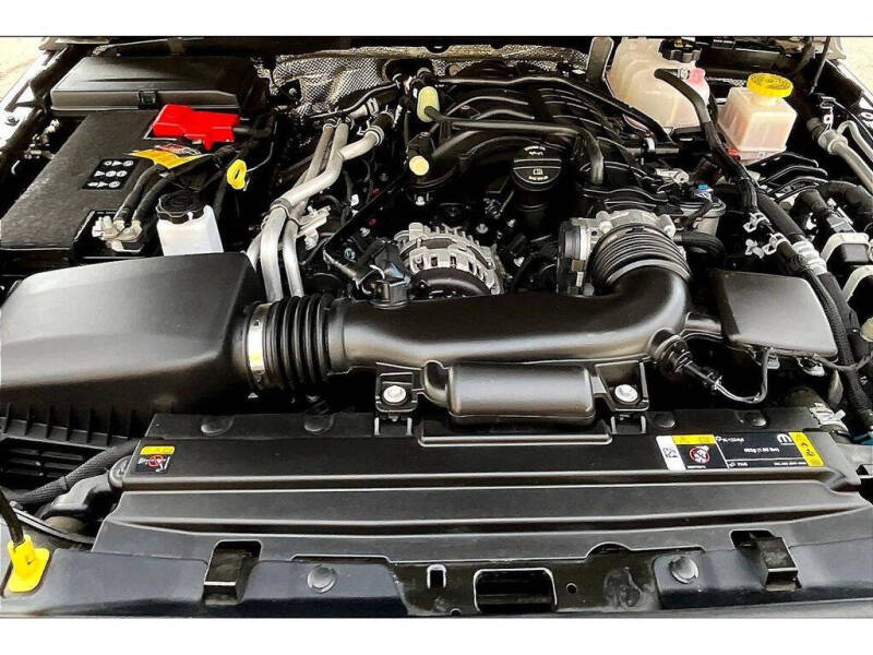 2024 Jeep Gladiator Sport