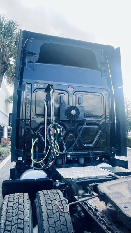 2018 Freightliner Cascadia