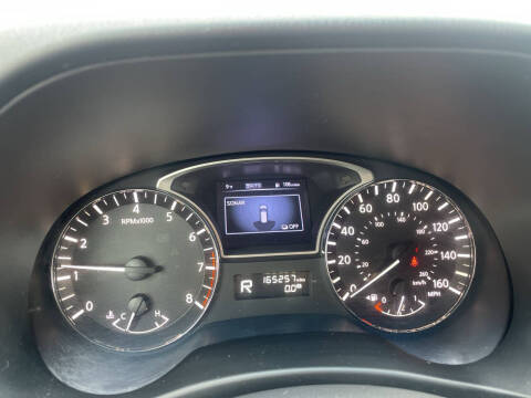 2015 Nissan Pathfinder SV