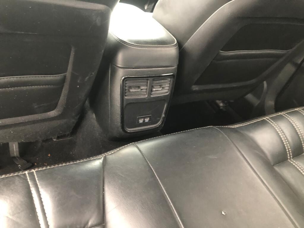 2019 Chrysler 300 Sedan - $18,500