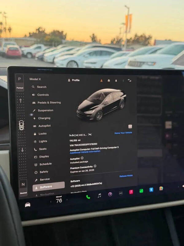 2023 Tesla Model X Standard Range