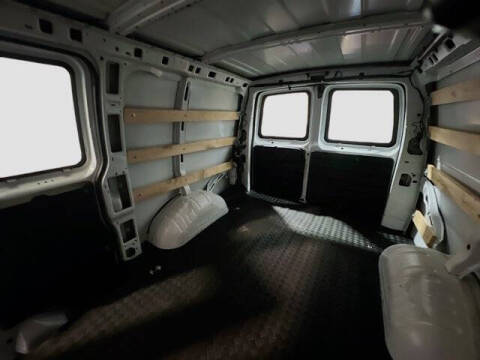 2024 Chevrolet Express 2500