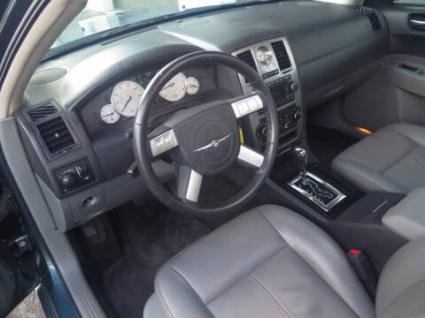 2005 Chrysler 300 Touring