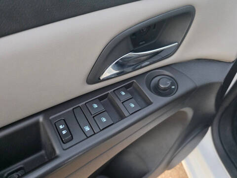 2016 Chevrolet Cruze Limited LS Auto