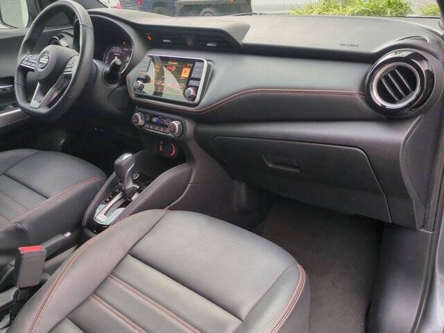 2020 Nissan Kicks SR