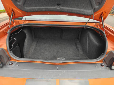 2011 Dodge Challenger SRT8 392