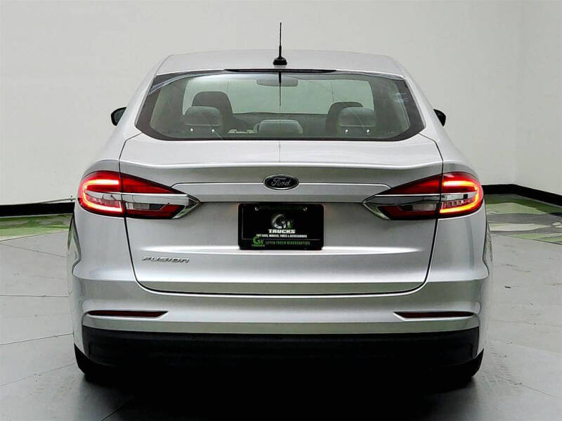 2019 Ford Fusion S