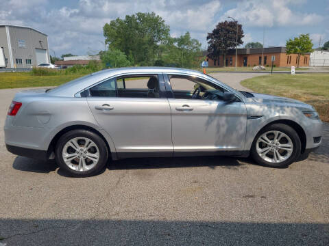 2018 Ford Taurus SE