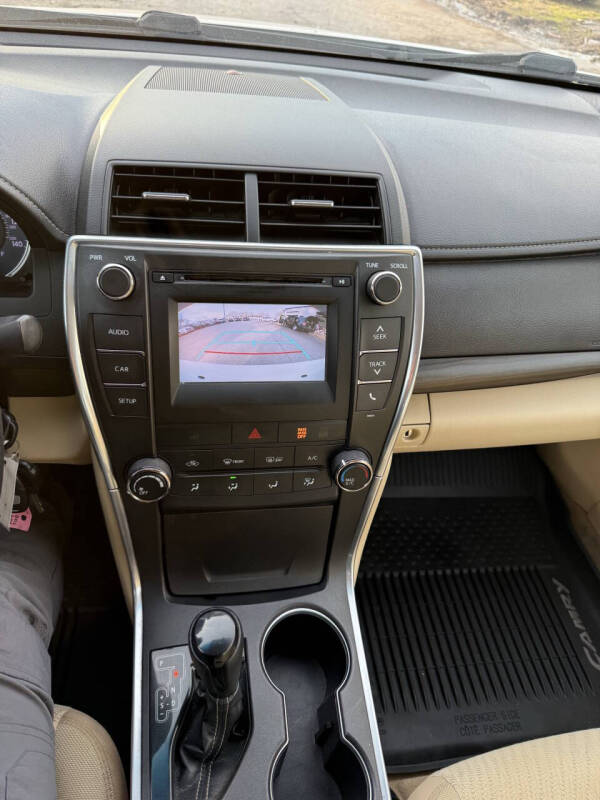 2016 Toyota Camry LE