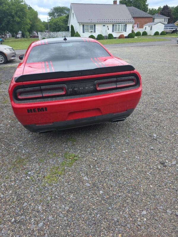 2016 Dodge Challenger R/T Shaker