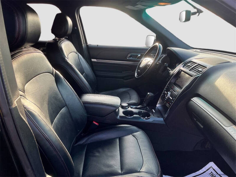 2016 Ford Explorer Sport