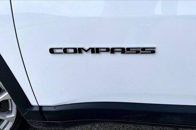 2023 Jeep Compass Latitude Lux