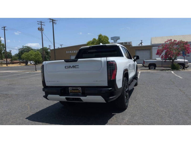 2025 GMC Sierra EV Denali