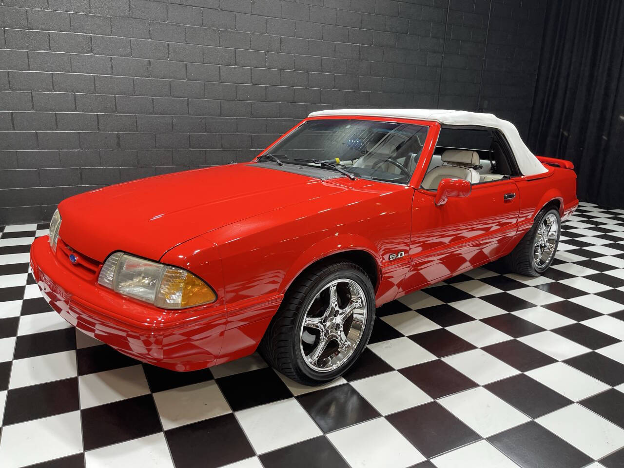 1992 Ford Mustang 57