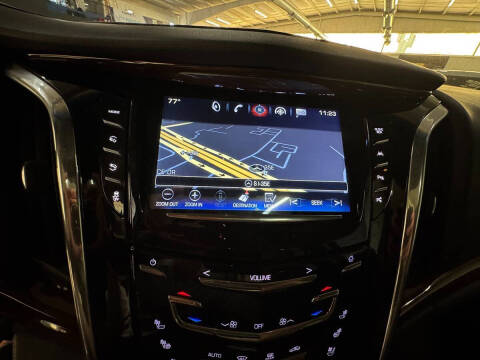 2017 Cadillac Escalade Luxury