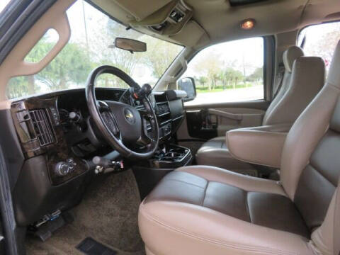 2017 Chevrolet Express 2500