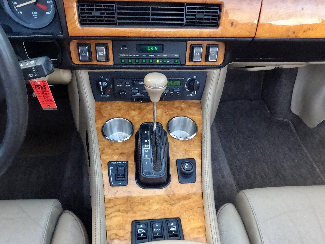 1991 Jaguar XJ-Series 28