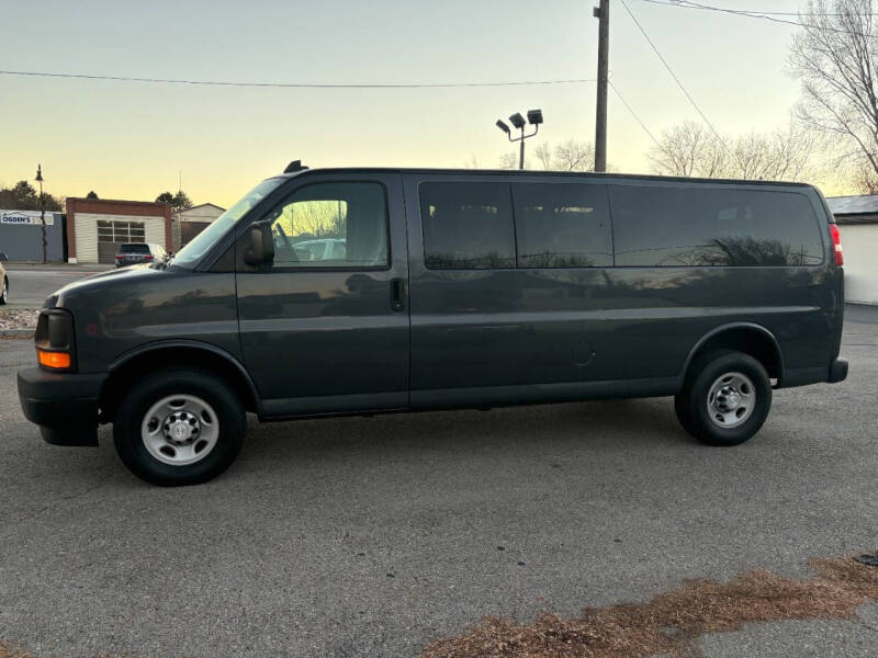 2017 Chevrolet Express LS 3500
