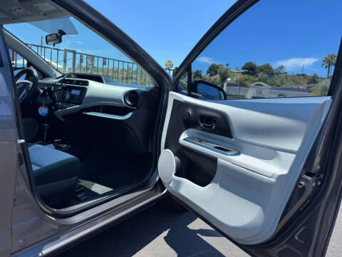 2012 Toyota Prius c
