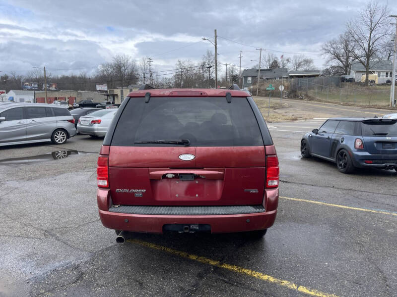 2005 Ford Explorer XLT