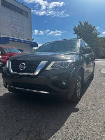 2017 Nissan Pathfinder for sale at Amazing Auto Center in Capitol Heights MD