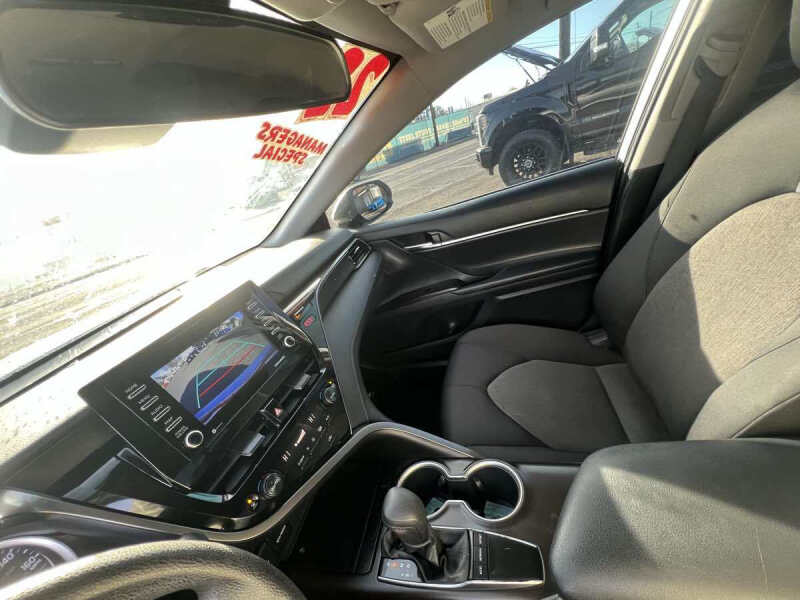 2022 Toyota Camry LE