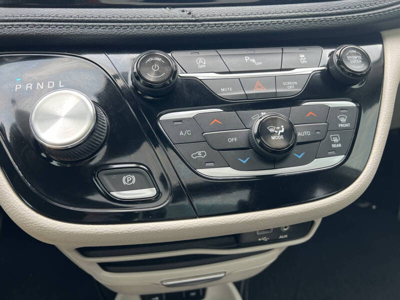 2019 Chrysler Pacifica Limited