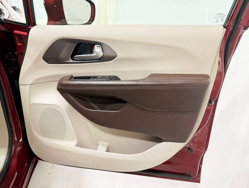 2018 Chrysler Pacifica Touring L Plus