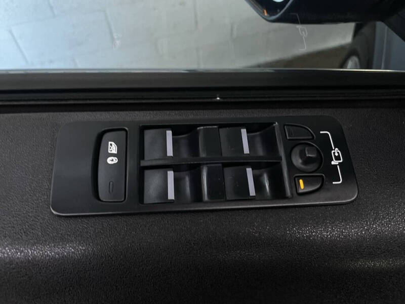 2020 Land Rover Discovery Sport P250 S R-Dynamic