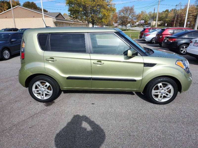 2011 Kia Soul +