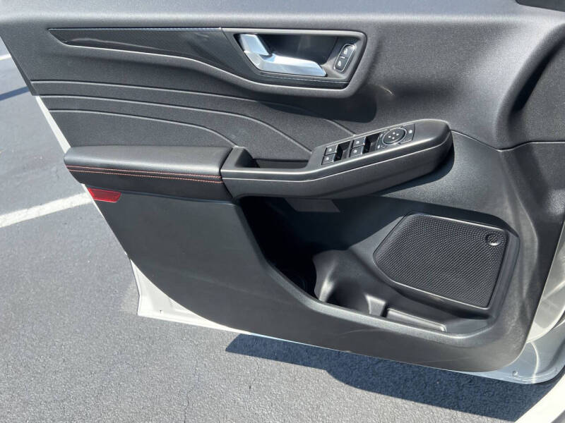 2025 Ford Escape ST-Line