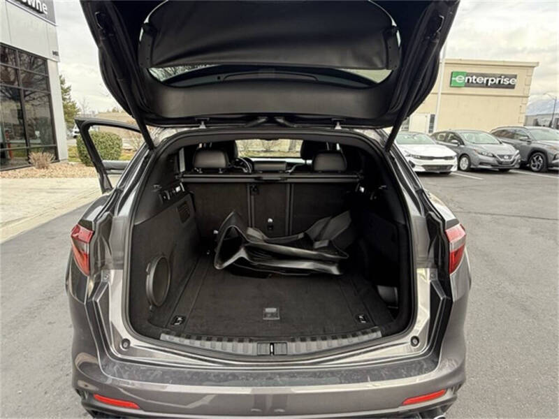 2021 Alfa Romeo Stelvio Quadrifoglio