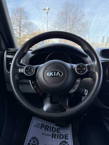 2017 Kia Soul +