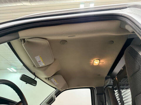 2024 GMC Savana 2500