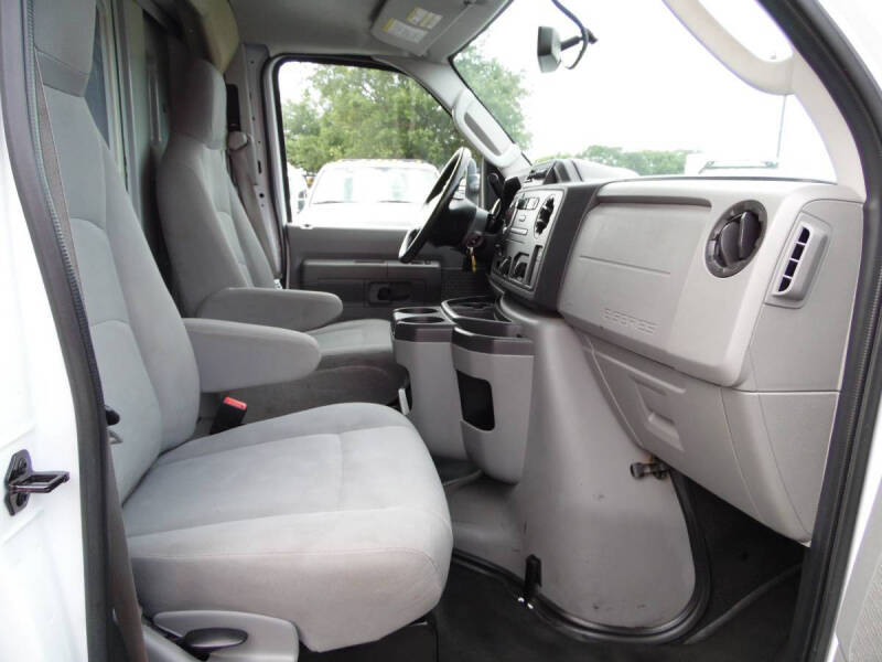 2019 Ford E-350