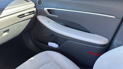 2022 Hyundai Sonata SEL