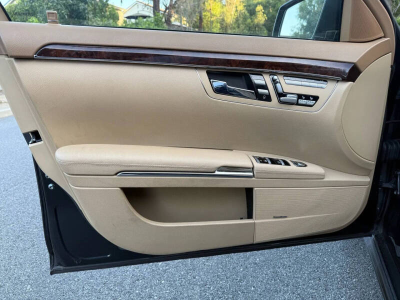 2012 Mercedes-Benz S-Class S 550 4MATIC