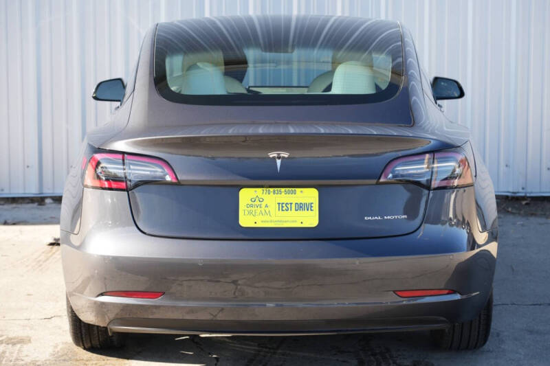 2022 Tesla Model 3 Long Range