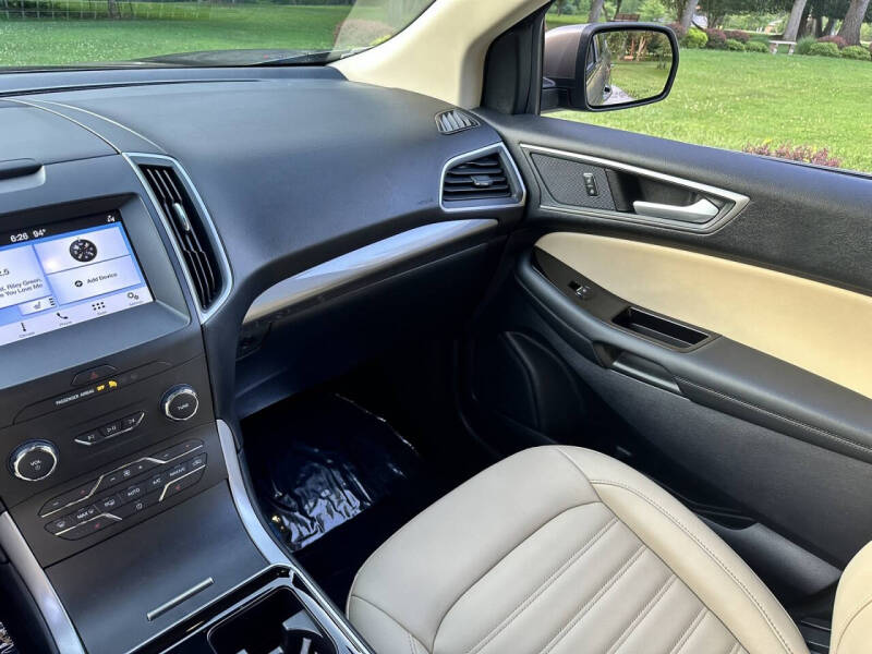 2019 Ford Edge SEL