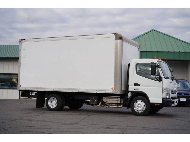 2015 Mitsubishi Fuso FE180