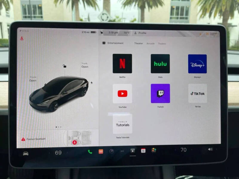 2022 Tesla Model 3 Long Range