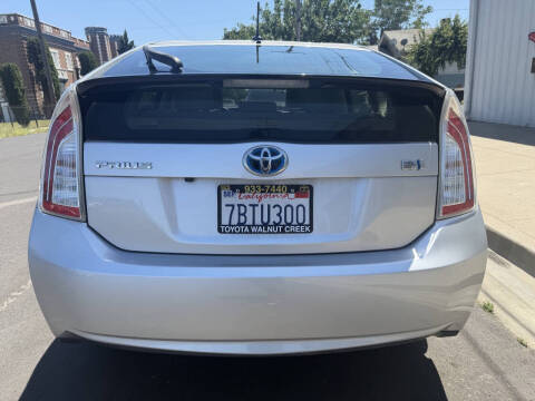 2013 Toyota Prius Three