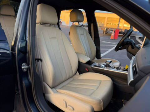 2017 Audi A4 2.0T quattro Premium