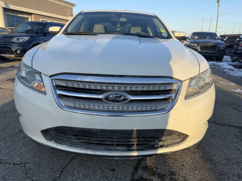 2011 Ford Taurus SEL