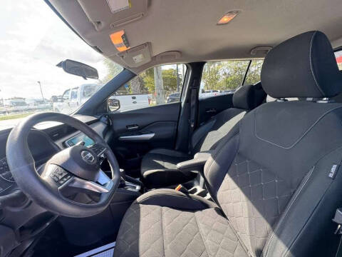 2020 Nissan Kicks SV