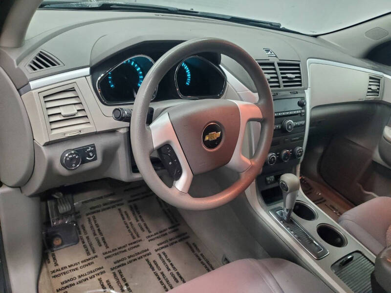 2011 Chevrolet Traverse LS